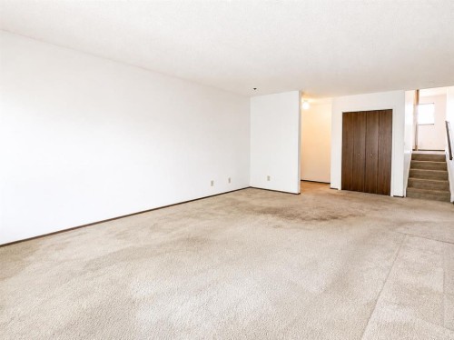 88 Castleglen Way Ne, Calgary, AB - Indoor Photo Showing Other Room