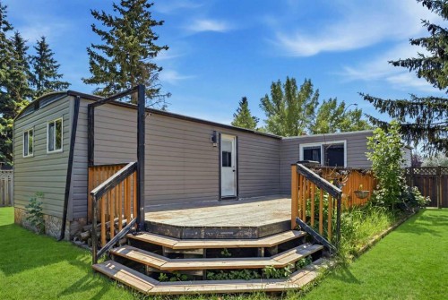 129 Big Hill Place Se, Airdrie, AB - Outdoor With Deck Patio Veranda With Exterior
