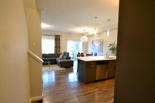 613 Hillcrest Road Sw, Airdrie, AB - Indoor