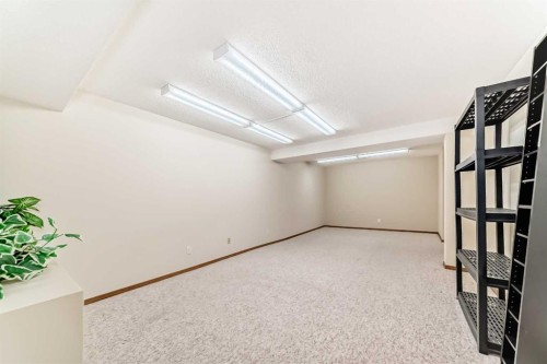 16 Edenwold Green Nw, Calgary, AB - Indoor