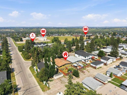 7343 36 Avenue Nw, Calgary, AB - Outdoor With View