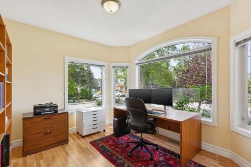 739 24 Avenue Nw, Calgary, AB - Indoor Photo Showing Office