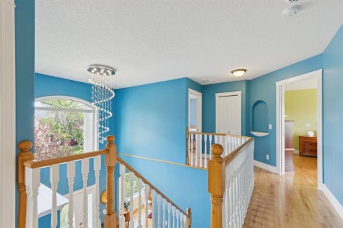 739 24 Avenue Nw, Calgary, AB - Indoor Photo Showing Other Room