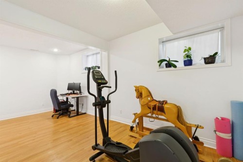 739 24 Avenue Nw, Calgary, AB - Indoor Photo Showing Gym Room