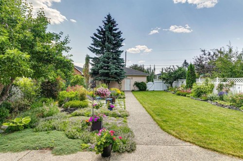 739 24 Avenue Nw, Calgary, AB - Outdoor