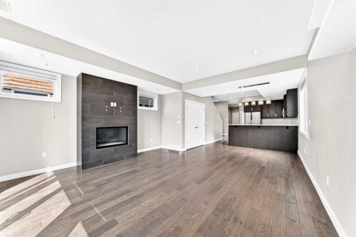 1317 20 Avenue Nw, Calgary, AB - Indoor With Fireplace