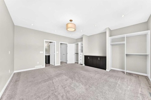 1317 20 Avenue Nw, Calgary, AB - Indoor Photo Showing Other Room