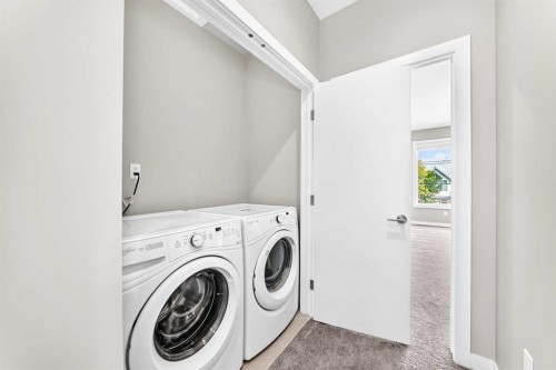 1317 20 Avenue Nw, Calgary, AB - Indoor Photo Showing Laundry Room