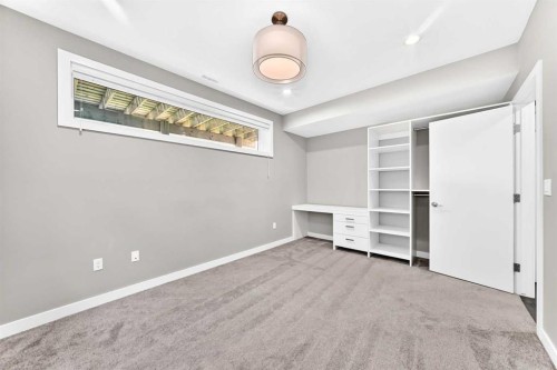 1317 20 Avenue Nw, Calgary, AB - Indoor Photo Showing Other Room