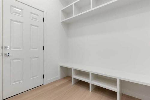 91 Heritage Manor, Cochrane, AB - Indoor