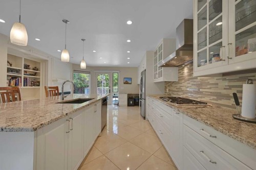80 Edforth Way Nw, Calgary, AB - Indoor Photo Showing Kitchen With Upgraded Kitchen