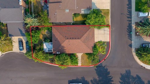 80 Edforth Way Nw, Calgary, AB - Outdoor