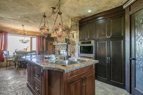 311068 Parkins Road West, Rural Foothills County, AB - Indoor Photo Showing Kitchen With Double Sink