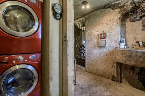311068 Parkins Road West, Rural Foothills County, AB - Indoor Photo Showing Laundry Room