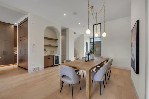 2034 49 Avenue Sw, Calgary, AB - Indoor Photo Showing Dining Room