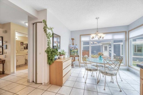 168 Midpark Gardens Se, Calgary, AB - Indoor Photo Showing Dining Room