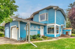 168 Midpark Gardens SE Calgary, AB T2X 1N7