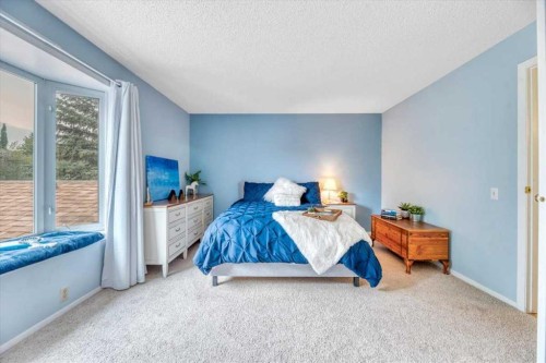 168 Midpark Gardens Se, Calgary, AB - Indoor Photo Showing Bedroom