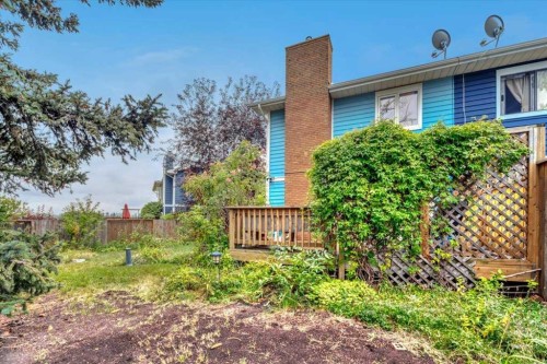 168 Midpark Gardens Se, Calgary, AB - Outdoor