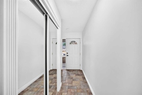 357 Regal Park Ne, Calgary, AB - Indoor Photo Showing Other Room