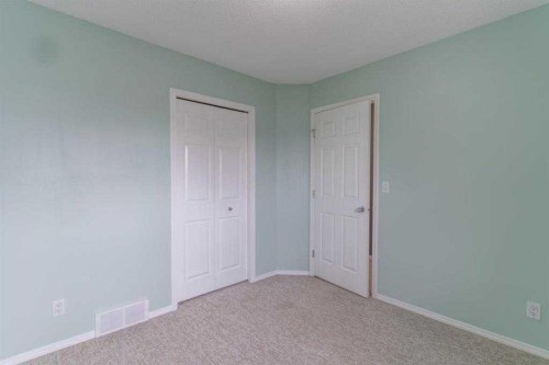 57 Royal Birch Crescent Nw, Calgary, AB - Indoor