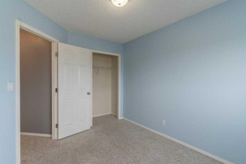 57 Royal Birch Crescent Nw, Calgary, AB - Indoor