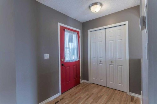 57 Royal Birch Crescent Nw, Calgary, AB - Indoor Photo Showing Other Room