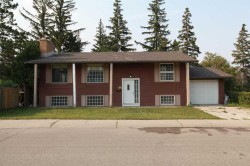 904 73 Avenue SW Calgary, AB T2V 0R7