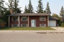 904 73 Avenue Sw, Calgary, AB  - Outdoor With Facade 