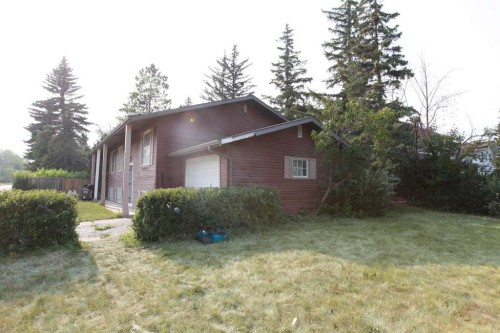904 73 Avenue Sw, Calgary, AB - Outdoor