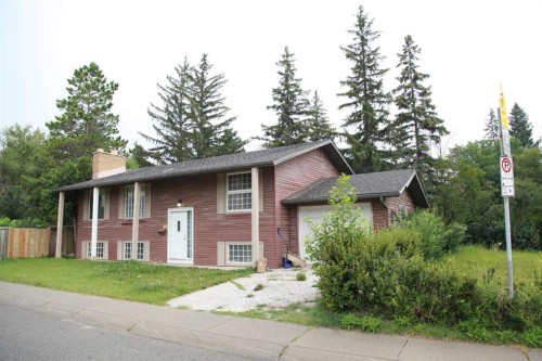 904 73 Avenue Sw, Calgary, AB - Outdoor