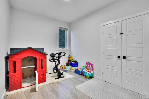 45 Dawson Gardens, Chestermere, AB - Indoor Photo Showing Other Room