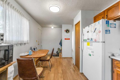 6772 Temple Drive Ne, Calgary, AB - Indoor