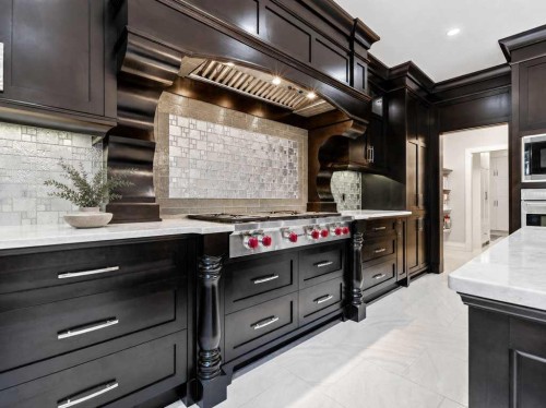 123 Aspen Summit Heath Sw, Calgary, AB - Indoor Photo Showing Kitchen