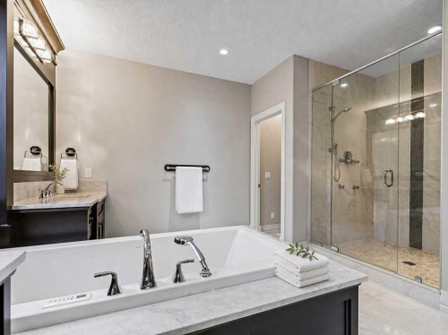 123 Aspen Summit Heath Sw, Calgary, AB - Indoor Photo Showing Bathroom
