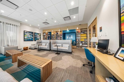 105-2231 Mahogany Boulevard Se, Calgary, AB - Indoor Photo Showing Office