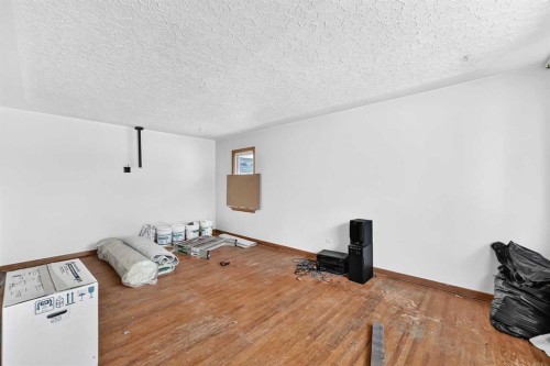 1701 32 Street Sw, Calgary, AB - Indoor