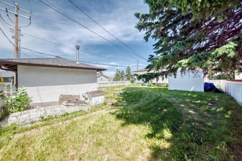 1701 32 Street Sw, Calgary, AB - Outdoor