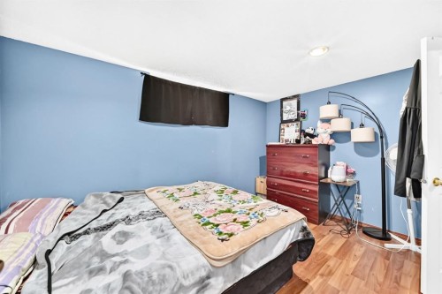 308 Taracove Estate Drive Ne, Calgary, AB - Indoor Photo Showing Bedroom