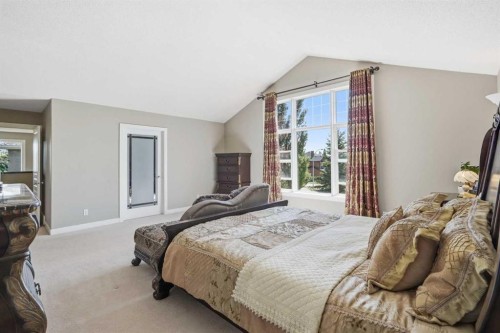 242 Tusslewood Grove Nw, Calgary, AB - Indoor Photo Showing Bedroom