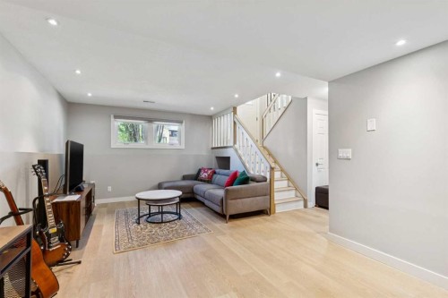 1208 Ranchlands Boulevard Nw, Calgary, AB - Indoor