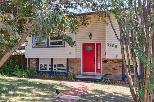 1208 Ranchlands Boulevard Nw, Calgary, AB - Outdoor