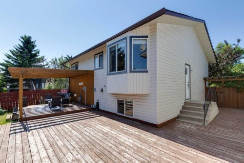 1208 Ranchlands Boulevard Nw, Calgary, AB - Outdoor With Deck Patio Veranda With Exterior