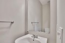 531 Evansborough Way Nw, Calgary, AB  - Indoor Photo Showing Bathroom 