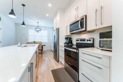 402-72 Cornerstone Manor Ne, Calgary, AB - Indoor Photo Showing Kitchen With Upgraded Kitchen