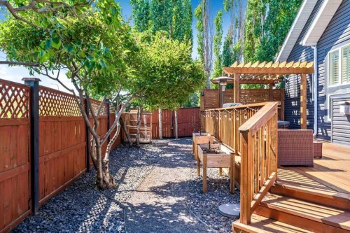 418 Bridlecreek Green Sw, Calgary, AB - Outdoor