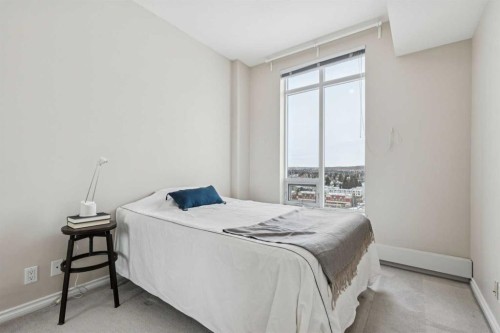 705-1726 14 Avenue Nw, Calgary, AB - Indoor Photo Showing Bedroom