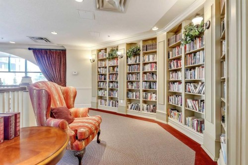705-1726 14 Avenue Nw, Calgary, AB - Indoor