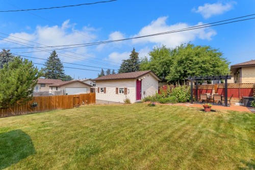 8031 Huntwick Hill Ne, Calgary, AB - Outdoor