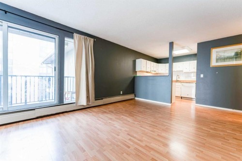 31-821 3 Avenue Sw, Calgary, AB - Indoor Photo Showing Other Room